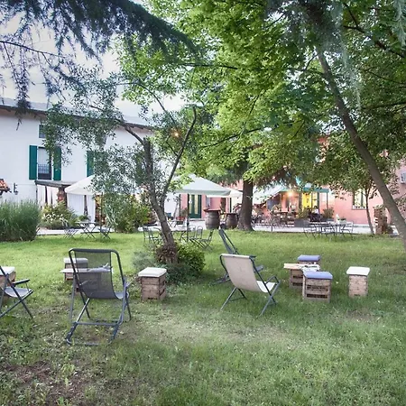 Le Oche Selvatiche Alloggio per agriturismo Lauzacco